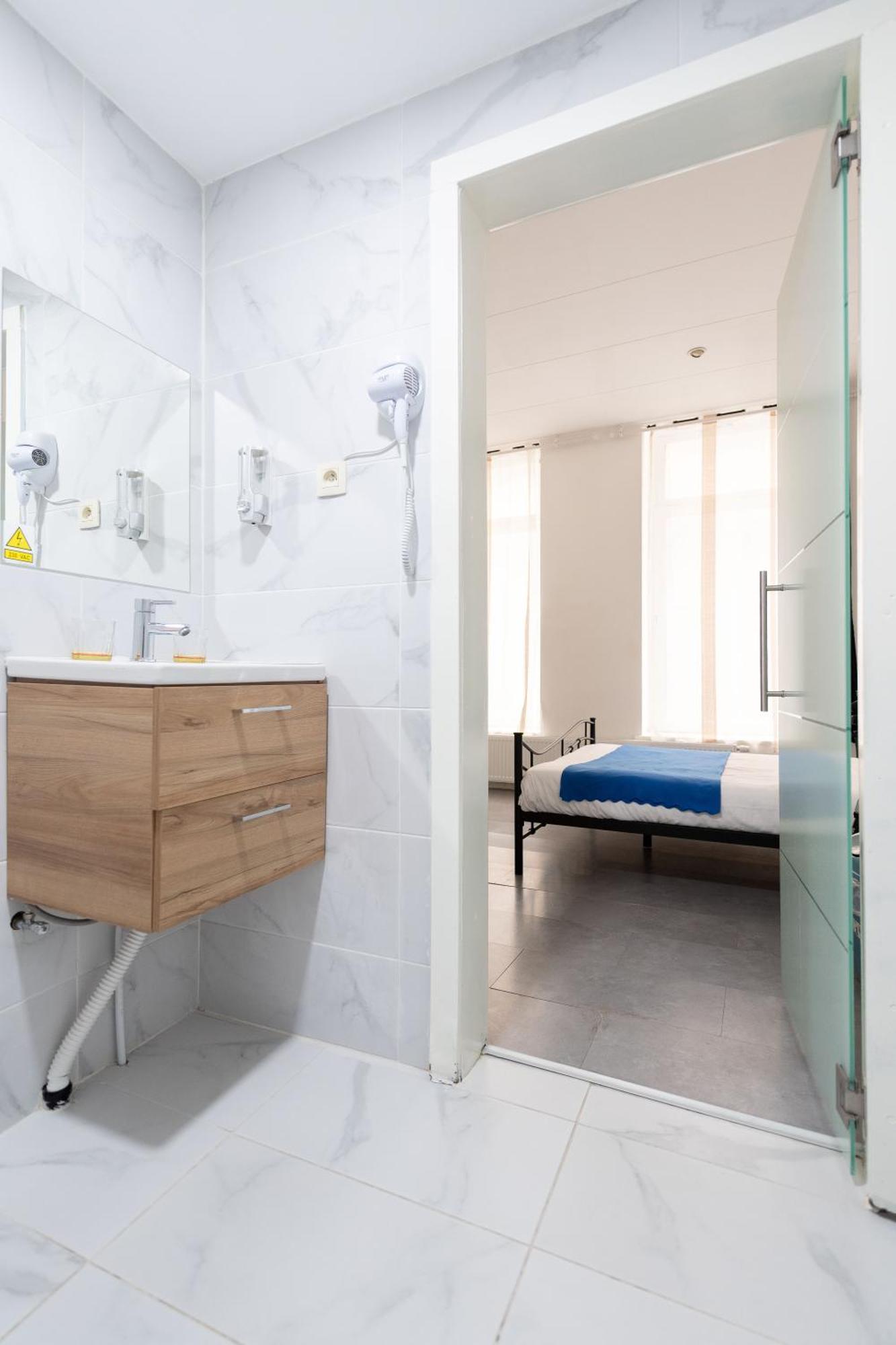 Hotel Abberdeen Brussel Bagian luar foto
